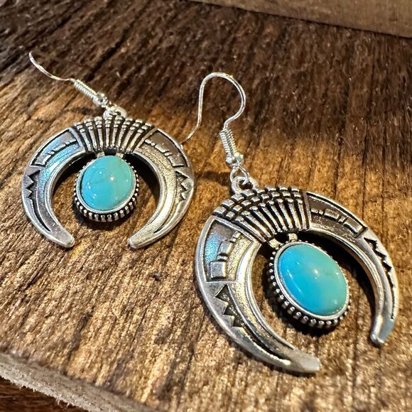 Turquoise Stone Bohemian Vintage Squash Droplet Dangle Earrings with Gift Box - Picture 6 of 8